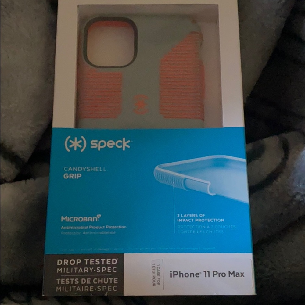 Speck iPhone 11 Pro Max case